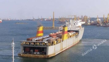 Паромы Болгарскго пароходства и «Укрзализныци» могут уйти из Черноморского порта из-за бюрократии