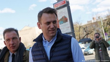 ФСИН требует заменить Навальному условный срок реальным