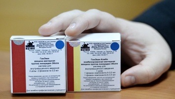 В Гвинею отправили первую партию российской вакцины от Эболы