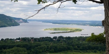 Самарские полицейские обнаружили подпольный детский лагерь выживания