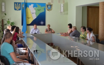 Переселенцам условия для жизни, а херсонцам условия для выживания