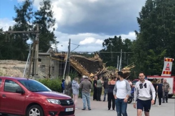 В центральной Швеции обрушился мост, есть раненые