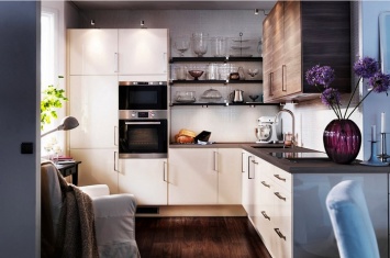 10 полезных лайфхаков для маленькой кухни, которые помогут здорово сэкономить пространство