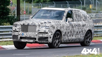 Первый внедорожник Rolls-Royce обещает стать "драйверским"