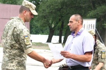 Днепровский горсовет поздравил 121-й отдельный полк связи военной части А 1214 с 76-й годовщиной со дня формирования