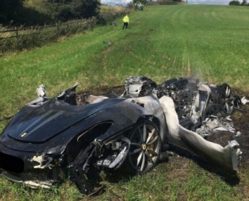 Британец разбил новую Ferrari стоимостью $260 тысяч через час после покупки