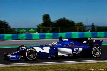 Гонщики Sauber благодарны механикам