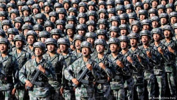 В Китае прошел юбилейный военный парад
