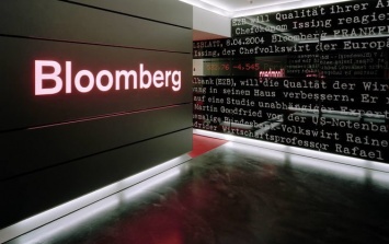 Укрзализныця привлекла Bloomberg и Reuters к управлению финансами