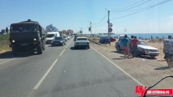 Авария возле пляжа под Феодосией собрала огромную пробку