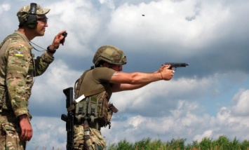 Соревнования по скоростной стрельбе ВСУ и Альфы: фото