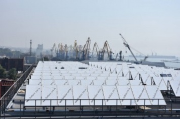 В Мариупольском порту устанавливают крупнейшую в Украине гелиосистему