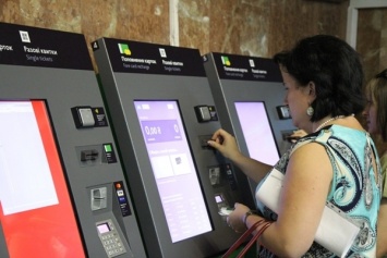 В киевском метрополитене появилась первая автоматизированная станция без касс и жетонов