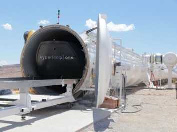 Вакуумный поезд Hyperloop стал еще быстрее