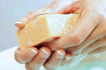 Почему нельзя мыть руки с хозяйственным мылом