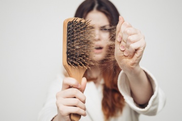 7 распространенных ошибок, которые наносят вред вашим волосам. №6 делает просто каждая!