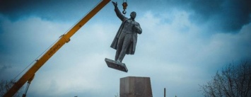 В Украине демонтировали все памятники Ленину