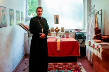 Отслуживший в АТО священник УПЦ считает, что капелланам на войне лучше избегать риторику агрессии