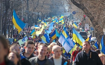 От юности - ко взрослой жизни: с днем рождения, Украина!