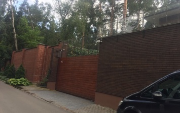 Журналисты засняли дом Януковича в Подмосковье