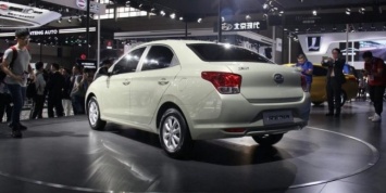 Бюджетный седан Hyundai Reina представили публике
