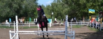 В Славянске прошел чемпионат области по конному спорту