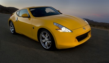 Nissan выпускает наследника 370Z c турбированной "четверкой"