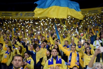 "100 верных" вместе со сборной Украины отправляются в Исландию