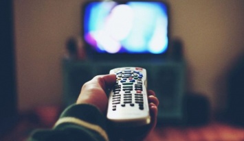 Смотреть весь день телевизор - самое опасное, что вы делаете