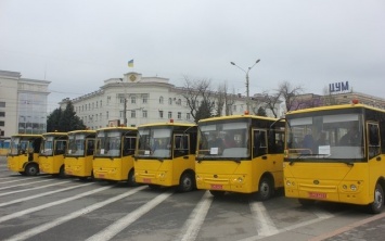 Для нескольких районов Херсонщины передадут новые школьные автобусы