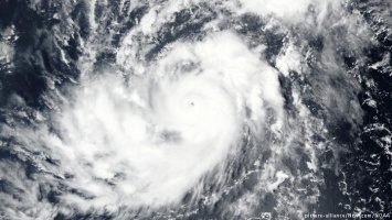 К побережью США движется новый сильный ураган "Ирма"