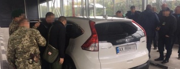 В Харьковской области задержали работника суда и экс-милиционера, которые переправляли в Россию стероиды (ФОТО)