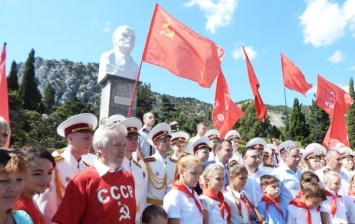 В крымском Симеизе открыли памятник Ленину