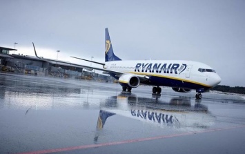 Ryanair снижает цены на провоз багажа