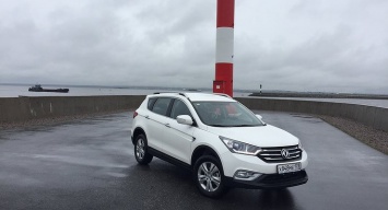 Первый тест-драйв китайского кроссовера Dongfeng AX7: стоять - бояться!