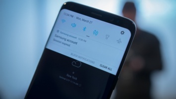 Samsung извинится деньгами за баги в прошивке своих смартфонов