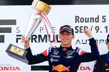 Пьер Гасли одержал вторую победу в Super Formula