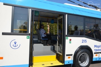 Ко Дню города Мариуполь получил новые троллейбусы (видео)