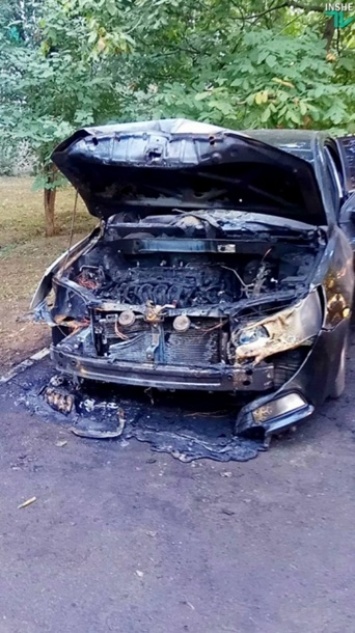 В Николаеве сожгли авто директора автовокзала