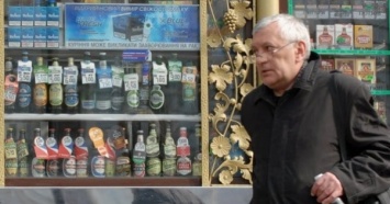 Киевсовет повторно запретил продажу алкоголя в МАФах