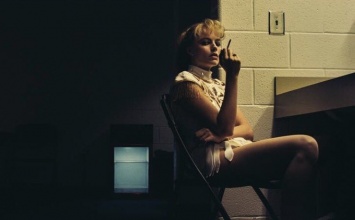 Марго Робби в образе фигуристки на кадре из фильма "Я, Тоня"