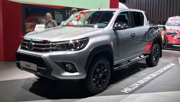 Пикап Toyota Hilux стал "добычей" фотошпионов