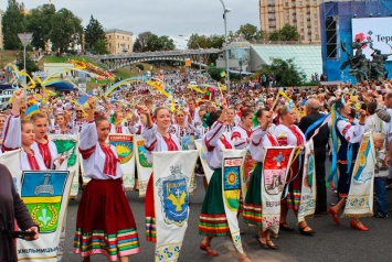 Щедрость и благотворительность: на каком месте стоит Украина (инфографика)