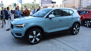 Новейший Volvo XC40 представили в Италии