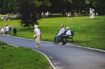 Украинцы будут работать до пенсии полжизни