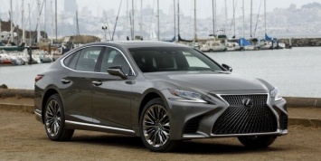 Дешевле конкурентов: названы официальные цены нового Lexus LS