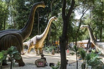 На ВДНХ в Киеве покажут "живых" динозавров