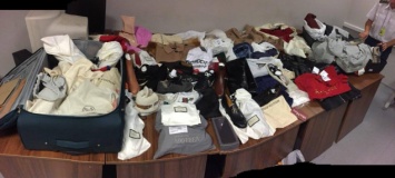 В аэропорту "Киев" (Жуляны) у пассажира обнаружили брендовые вещи на сумму свыше 20 тыс. евро (фото)