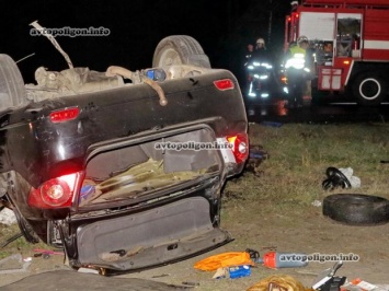 ДТП под Киевом: в лобовухе Opel Astra и Chevrolet Epica погибли двое. ФОТО