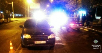 Ночные ДТП на поселке Котовского: Chevrolet сбил пешехода, а «копейка» врезалась в забор
